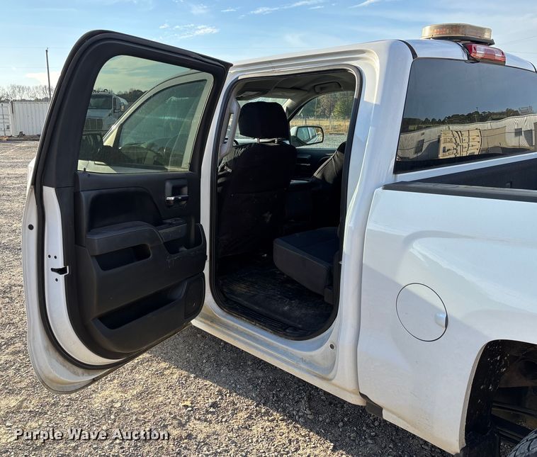 image for item EV3308 2017 Chevrolet Silverado 1500 Crew Cab pickup truck