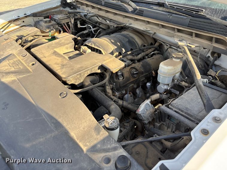 image for item EV3308 2017 Chevrolet Silverado 1500 Crew Cab pickup truck