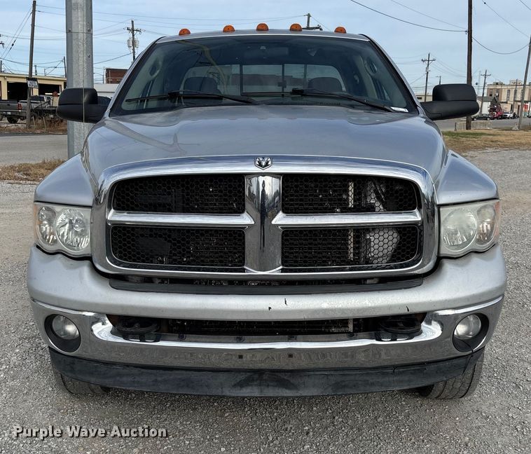 image for item EV3328 2004 Dodge Ram 3500 Quad Cab pickup truck