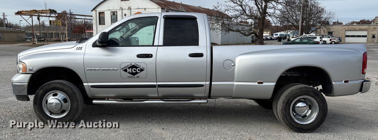 image for item EV3328 2004 Dodge Ram 3500 Quad Cab pickup truck