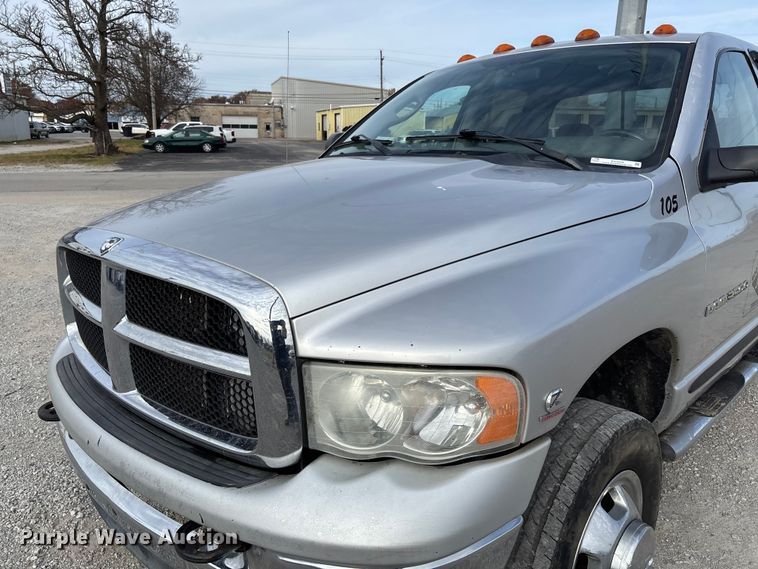 image for item EV3328 2004 Dodge Ram 3500 Quad Cab pickup truck
