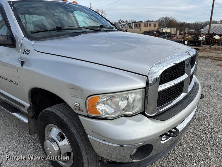 image for item EV3328 2004 Dodge Ram 3500 Quad Cab pickup truck