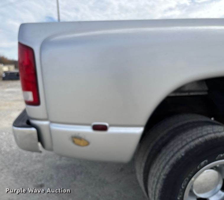 image for item EV3328 2004 Dodge Ram 3500 Quad Cab pickup truck