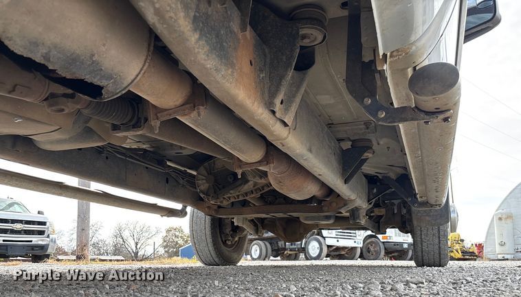 image for item EV3328 2004 Dodge Ram 3500 Quad Cab pickup truck