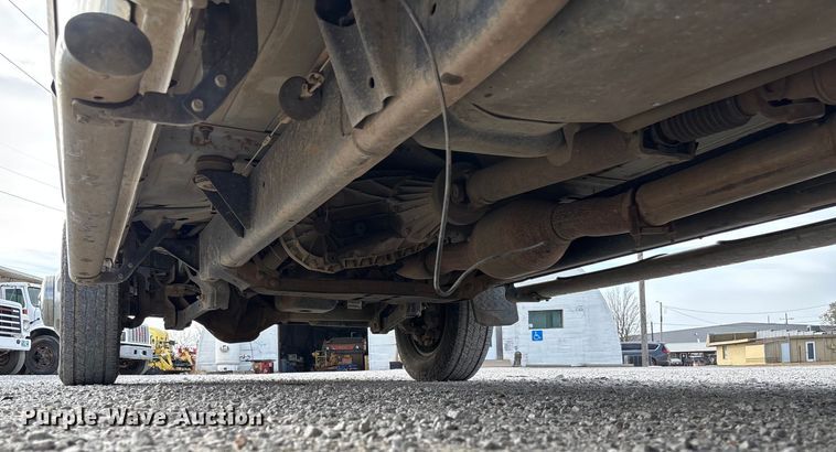 image for item EV3328 2004 Dodge Ram 3500 Quad Cab pickup truck