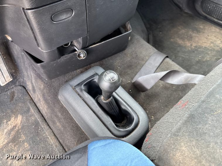 image for item EV3328 2004 Dodge Ram 3500 Quad Cab pickup truck