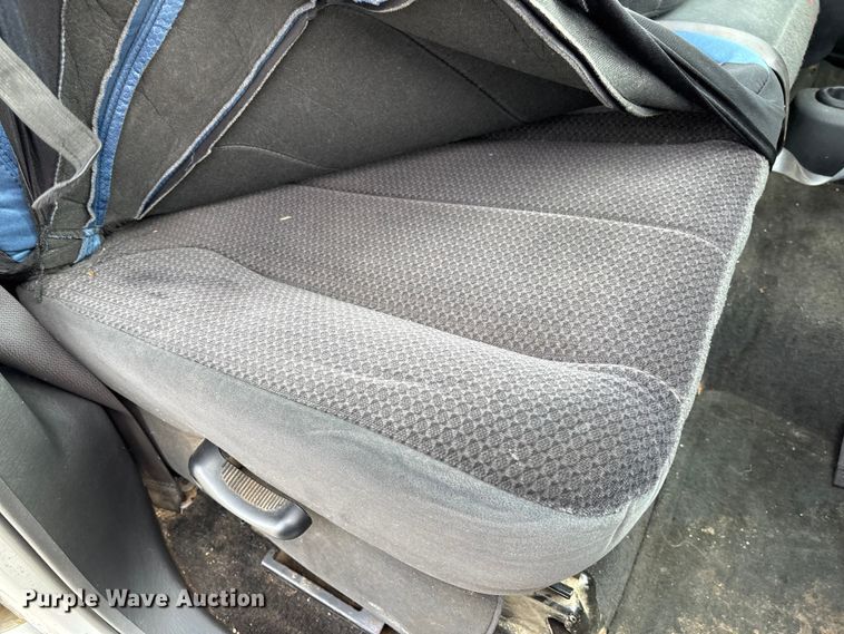 image for item EV3328 2004 Dodge Ram 3500 Quad Cab pickup truck