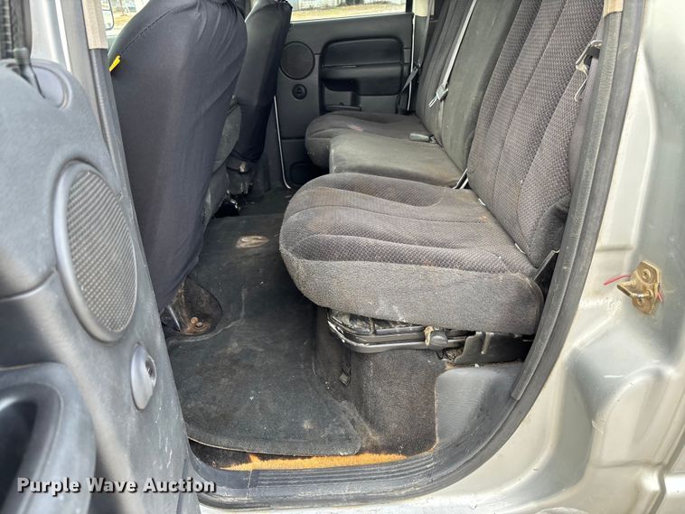 image for item EV3328 2004 Dodge Ram 3500 Quad Cab pickup truck