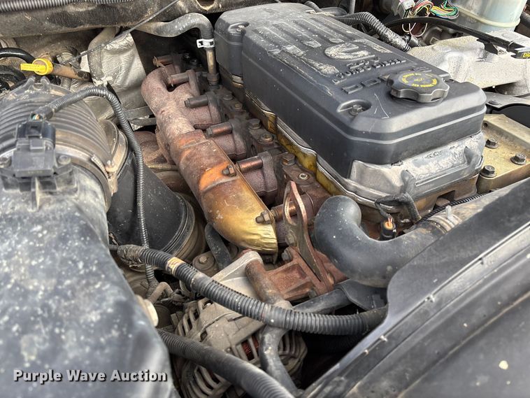 image for item EV3328 2004 Dodge Ram 3500 Quad Cab pickup truck