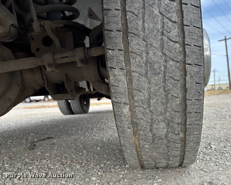 image for item EV3328 2004 Dodge Ram 3500 Quad Cab pickup truck