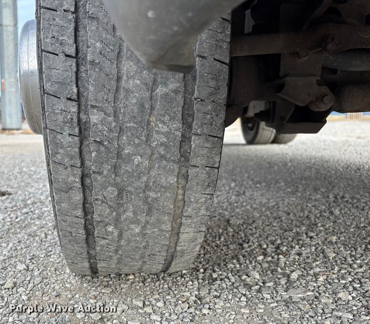 image for item EV3328 2004 Dodge Ram 3500 Quad Cab pickup truck