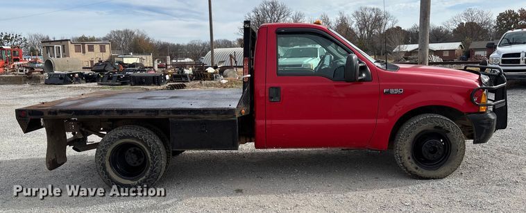image for item EV3329 2000 Ford F350 XL Super Duty flatbed pickup truck