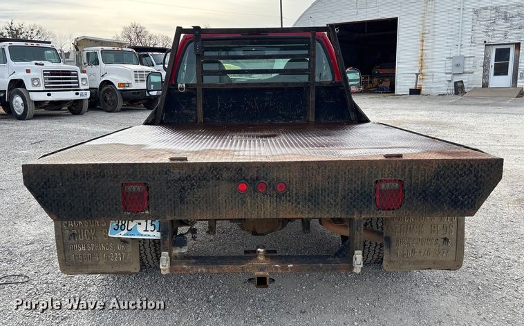 image for item EV3329 2000 Ford F350 XL Super Duty flatbed pickup truck
