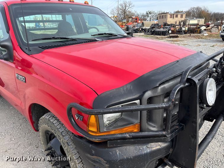 image for item EV3329 2000 Ford F350 XL Super Duty flatbed pickup truck