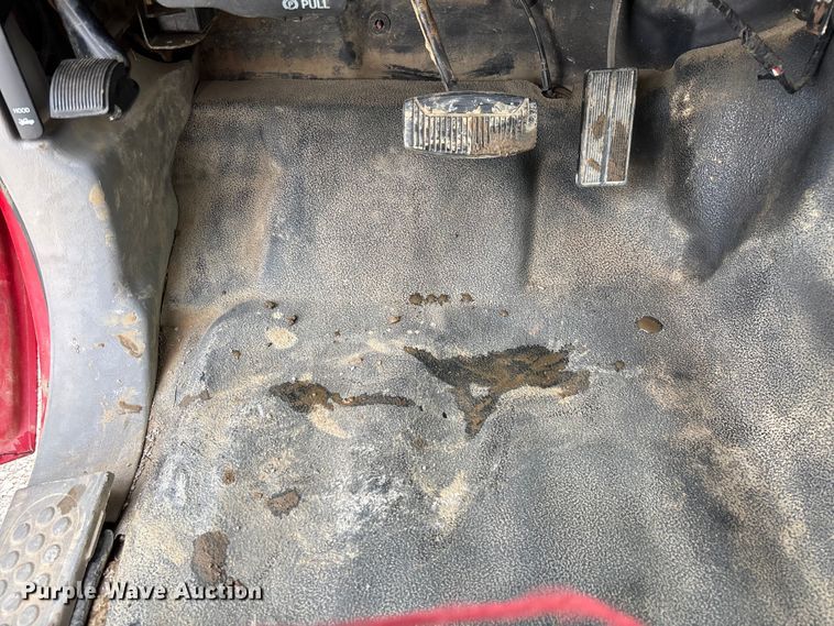 image for item EV3329 2000 Ford F350 XL Super Duty flatbed pickup truck