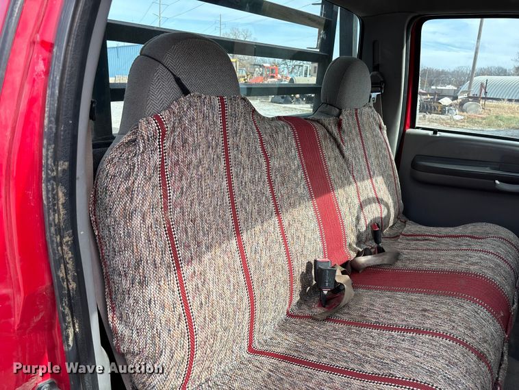 image for item EV3329 2000 Ford F350 XL Super Duty flatbed pickup truck