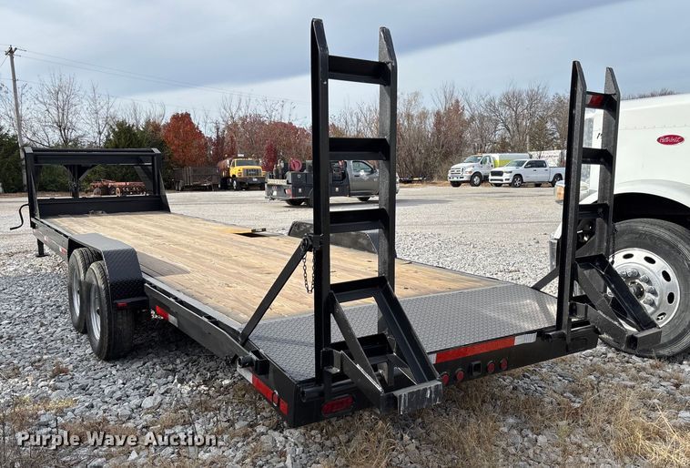 image for item EV3334 2009 Maxey equipment trailer