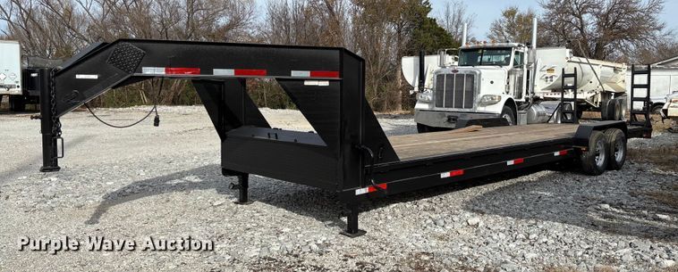 image for item EV3334 2009 Maxey equipment trailer