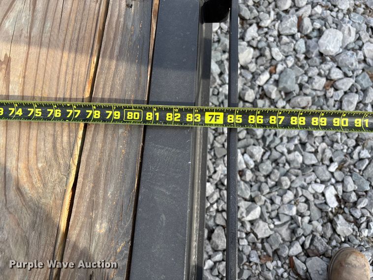 image for item EV3334 2009 Maxey equipment trailer