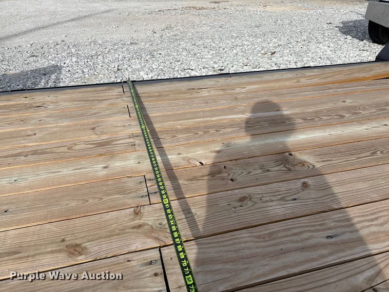 image for item EV3334 2009 Maxey equipment trailer