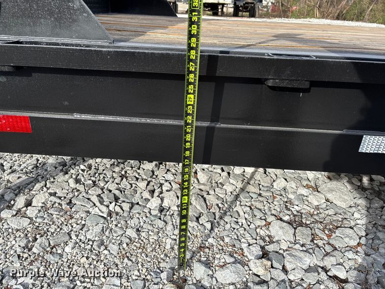 image for item EV3334 2009 Maxey equipment trailer