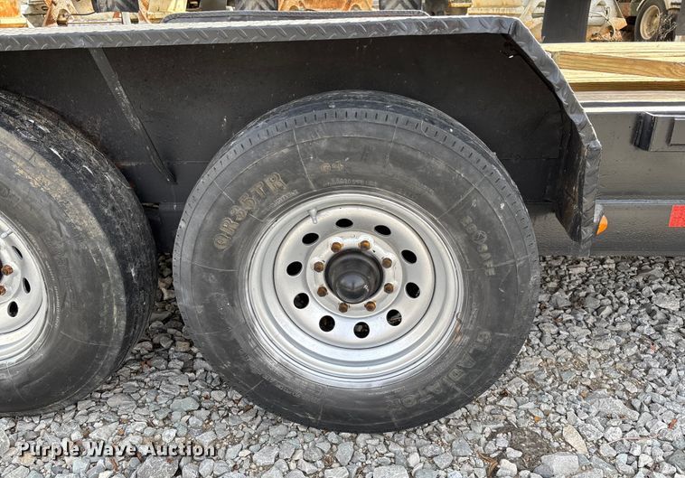 image for item EV3334 2009 Maxey equipment trailer