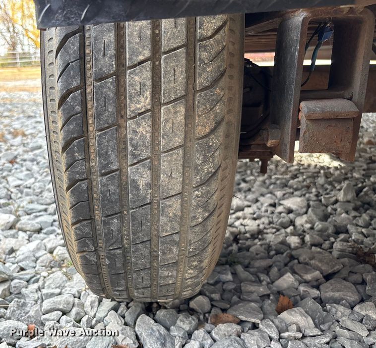 image for item EV3334 2009 Maxey equipment trailer