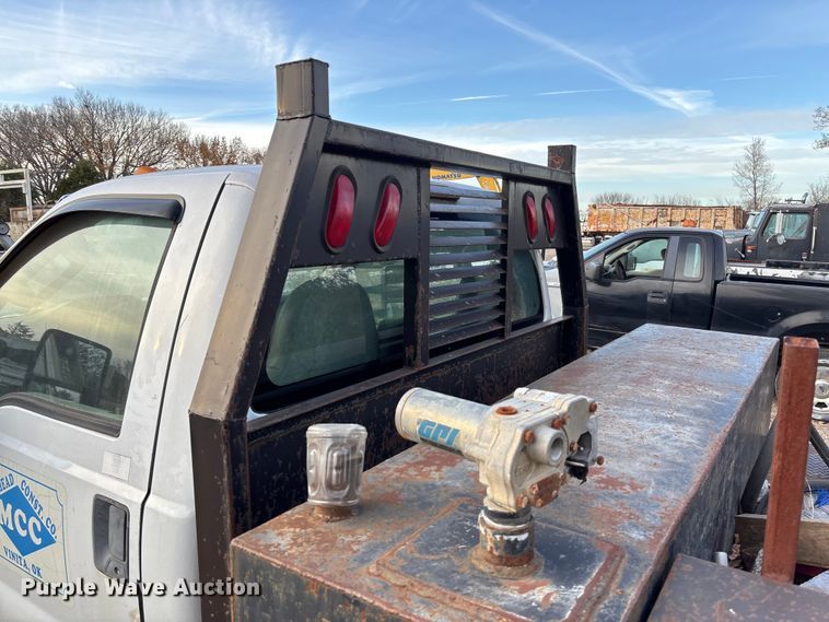 image for item EV3337 2009 Ford F350 XL Super Duty flatbed pickup truck