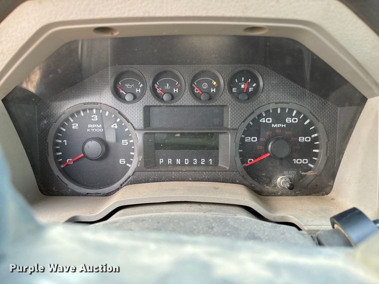 image for item EV3337 2009 Ford F350 XL Super Duty flatbed pickup truck