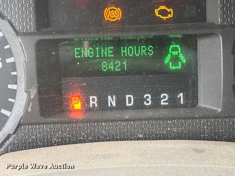 image for item EV3337 2009 Ford F350 XL Super Duty flatbed pickup truck