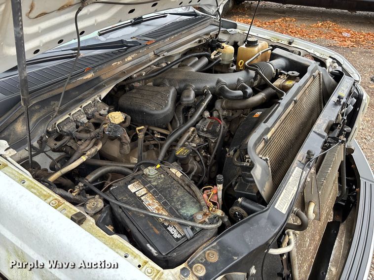 image for item EV3337 2009 Ford F350 XL Super Duty flatbed pickup truck