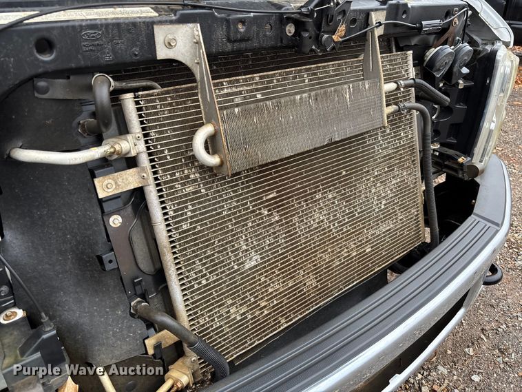 image for item EV3337 2009 Ford F350 XL Super Duty flatbed pickup truck