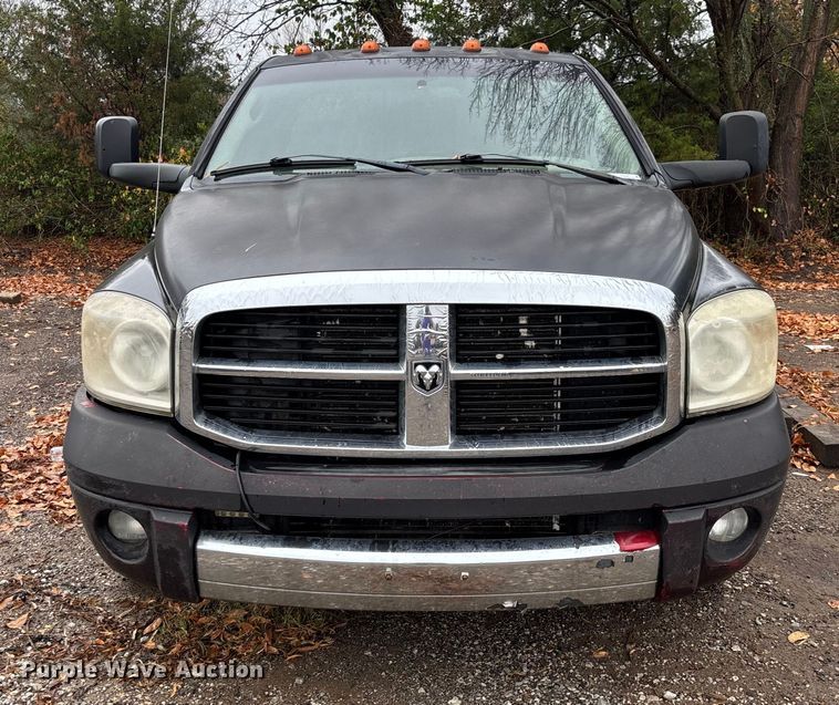 image for item EV3338 2007 Dodge Ram 3500 Quad Cab pickup truck