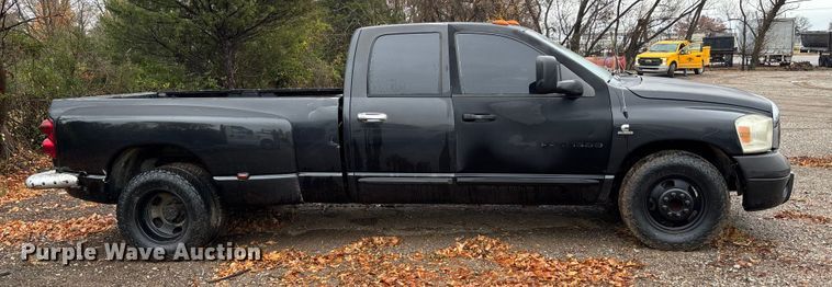 image for item EV3338 2007 Dodge Ram 3500 Quad Cab pickup truck