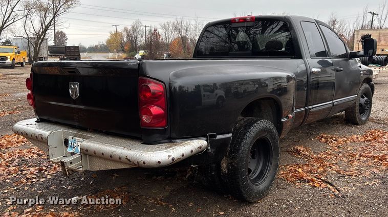 image for item EV3338 2007 Dodge Ram 3500 Quad Cab pickup truck