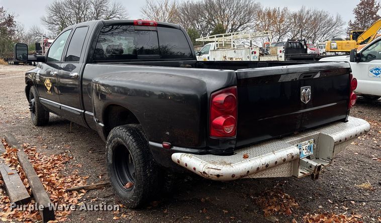 image for item EV3338 2007 Dodge Ram 3500 Quad Cab pickup truck