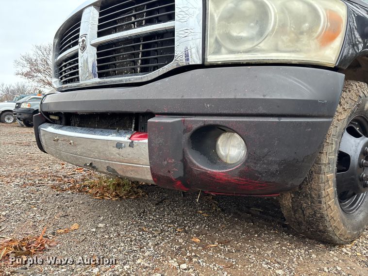 image for item EV3338 2007 Dodge Ram 3500 Quad Cab pickup truck