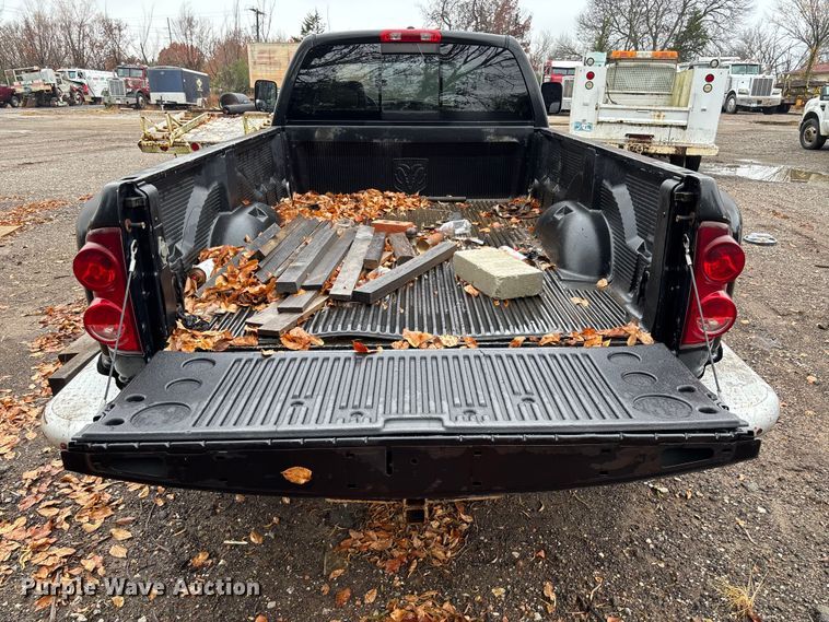 image for item EV3338 2007 Dodge Ram 3500 Quad Cab pickup truck