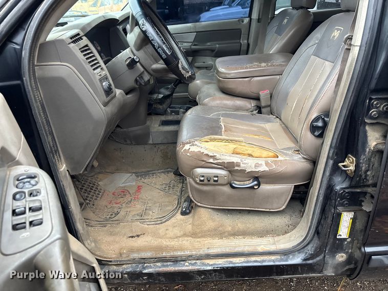 image for item EV3338 2007 Dodge Ram 3500 Quad Cab pickup truck