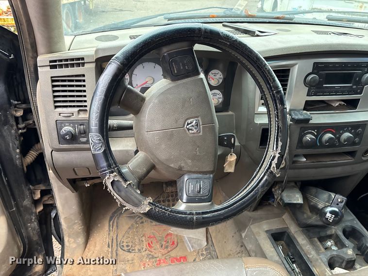 image for item EV3338 2007 Dodge Ram 3500 Quad Cab pickup truck