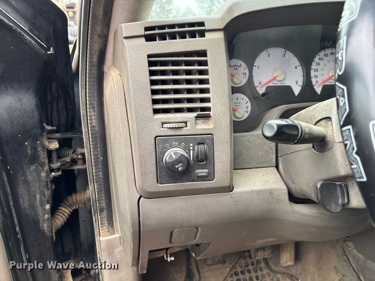 image for item EV3338 2007 Dodge Ram 3500 Quad Cab pickup truck