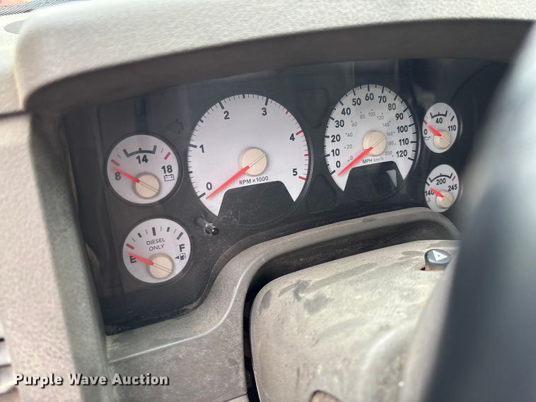 image for item EV3338 2007 Dodge Ram 3500 Quad Cab pickup truck