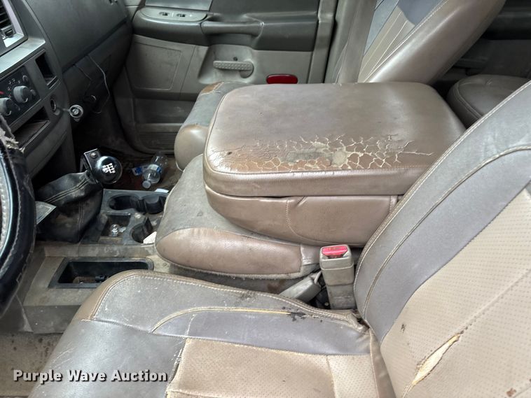 image for item EV3338 2007 Dodge Ram 3500 Quad Cab pickup truck