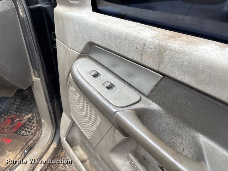 image for item EV3338 2007 Dodge Ram 3500 Quad Cab pickup truck