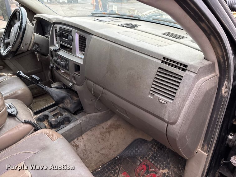 image for item EV3338 2007 Dodge Ram 3500 Quad Cab pickup truck