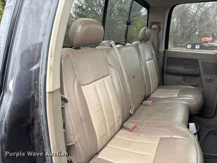 image for item EV3338 2007 Dodge Ram 3500 Quad Cab pickup truck