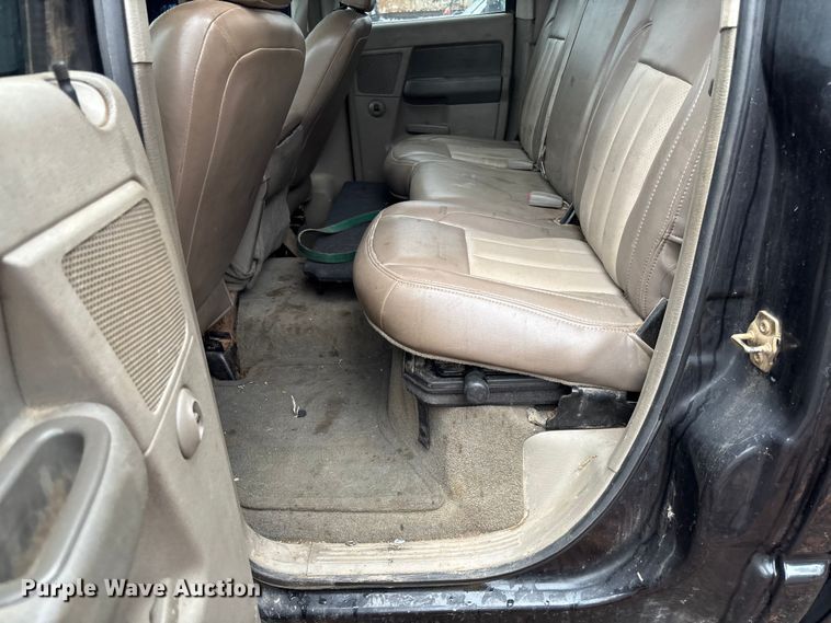 image for item EV3338 2007 Dodge Ram 3500 Quad Cab pickup truck