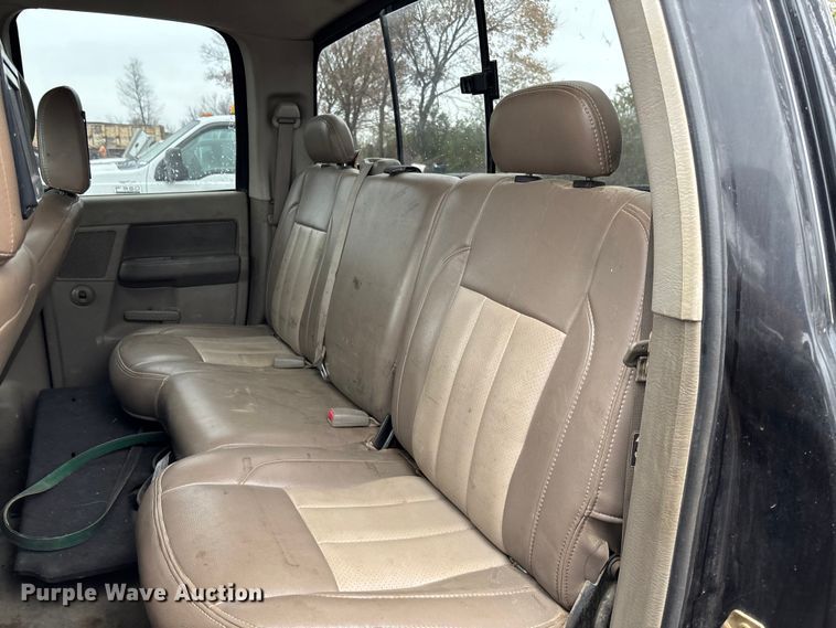 image for item EV3338 2007 Dodge Ram 3500 Quad Cab pickup truck