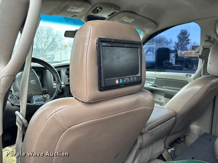 image for item EV3338 2007 Dodge Ram 3500 Quad Cab pickup truck