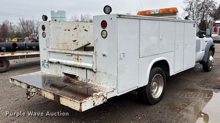 image for item EV3339 2006 Ford F550 XL Super Duty utility / service truck